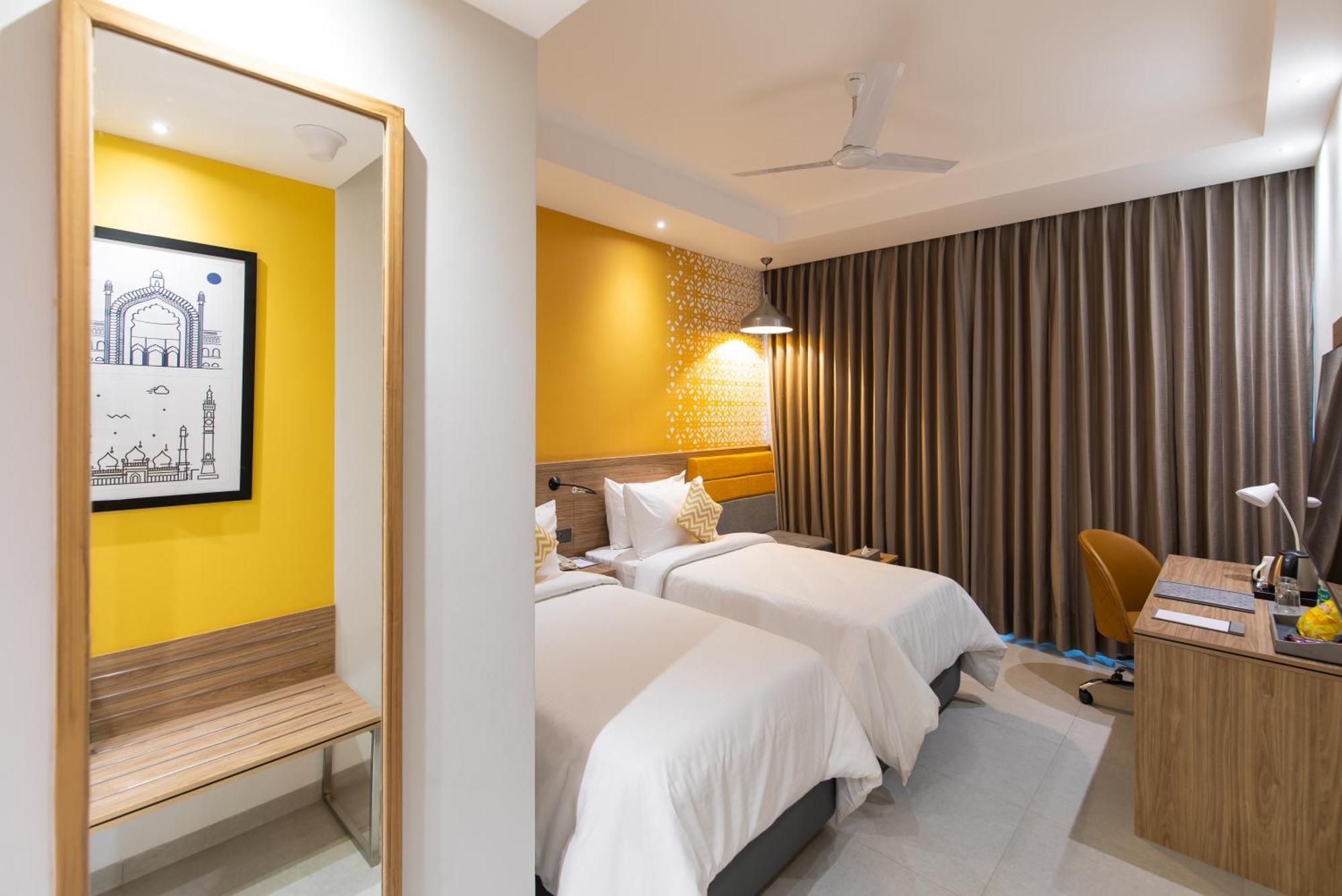 Hometel Alambagh Lucknow - A Sarovar Hotel Extérieur photo