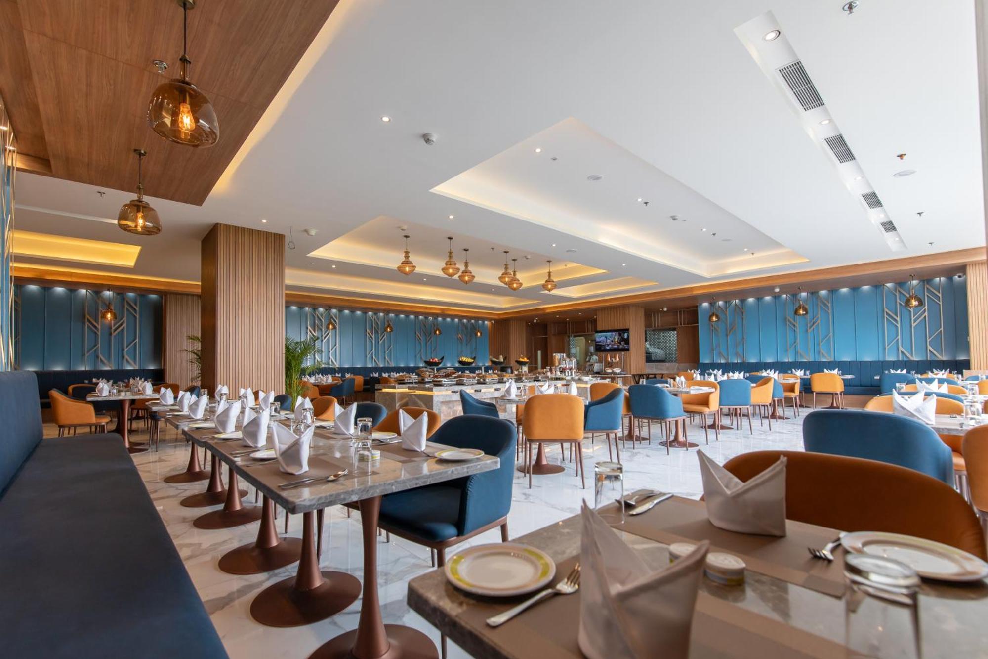 Hometel Alambagh Lucknow - A Sarovar Hotel Extérieur photo